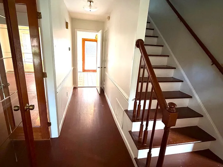 5016 Vescova Ct — Photo 2