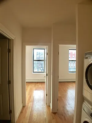 Rented by Uptown Flats LLC | media 31