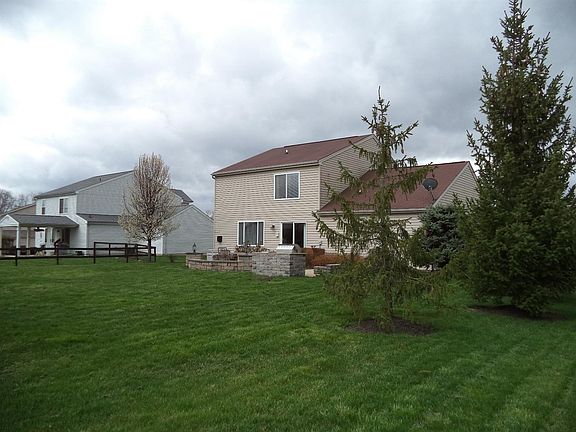 3rd image of 10354 Canberra Dr