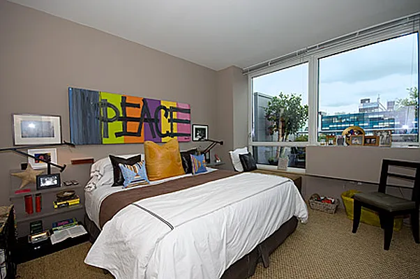 Sold by Prime Manhattan | media 41