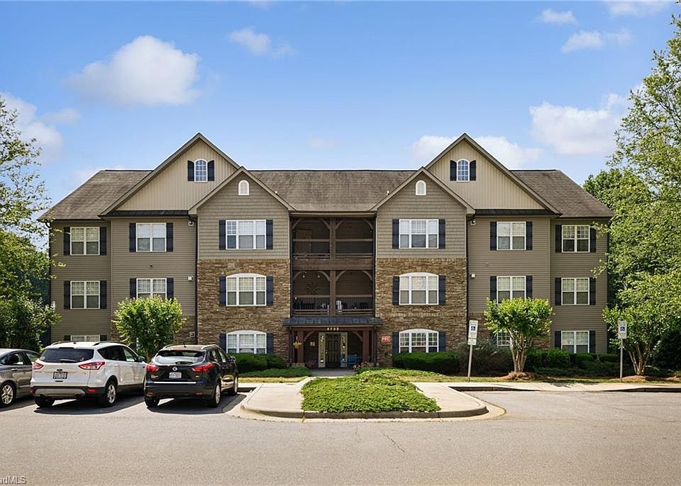 1st image of 4732 Tatton Park Cir Unit 3B
