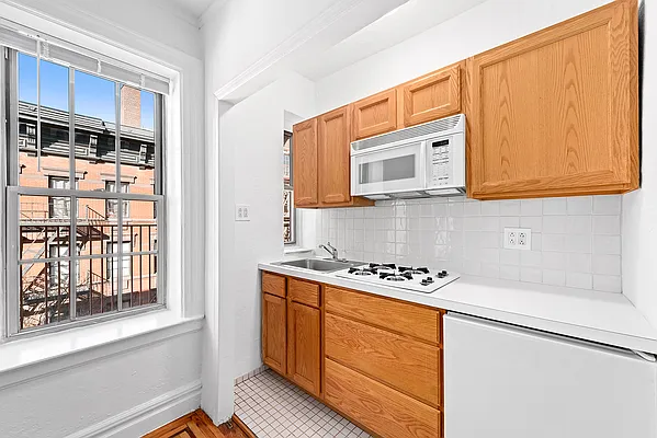 Rented by Corcoran | media 6