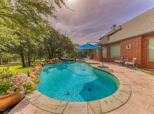 105 Autumn Springs Ct, Weatherford, TX 76087