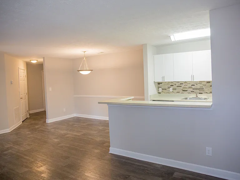 Gardenwood Residences — Photo 24