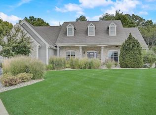 18850 Chimney Rock Ct, Brookfield, WI 53045