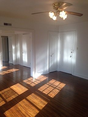 3rd image of 1560 E Broad St APT 206