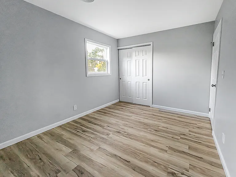 1803 Putnam St — Photo 23