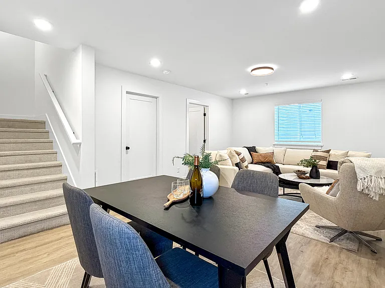 The Flats at West Glen — Photo 15