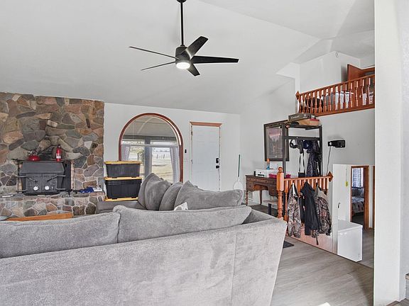 3rd image of 13116 N Dover Rd