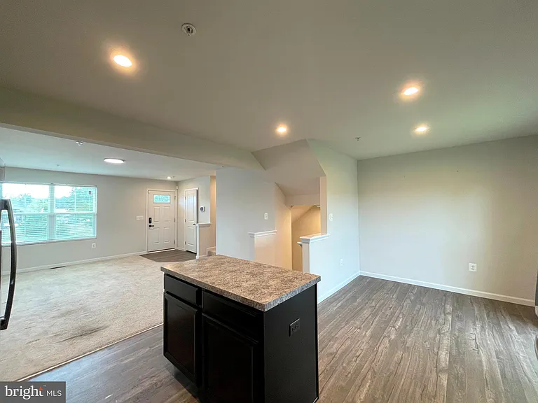 46350 Sandbar Ln #C — Photo 6
