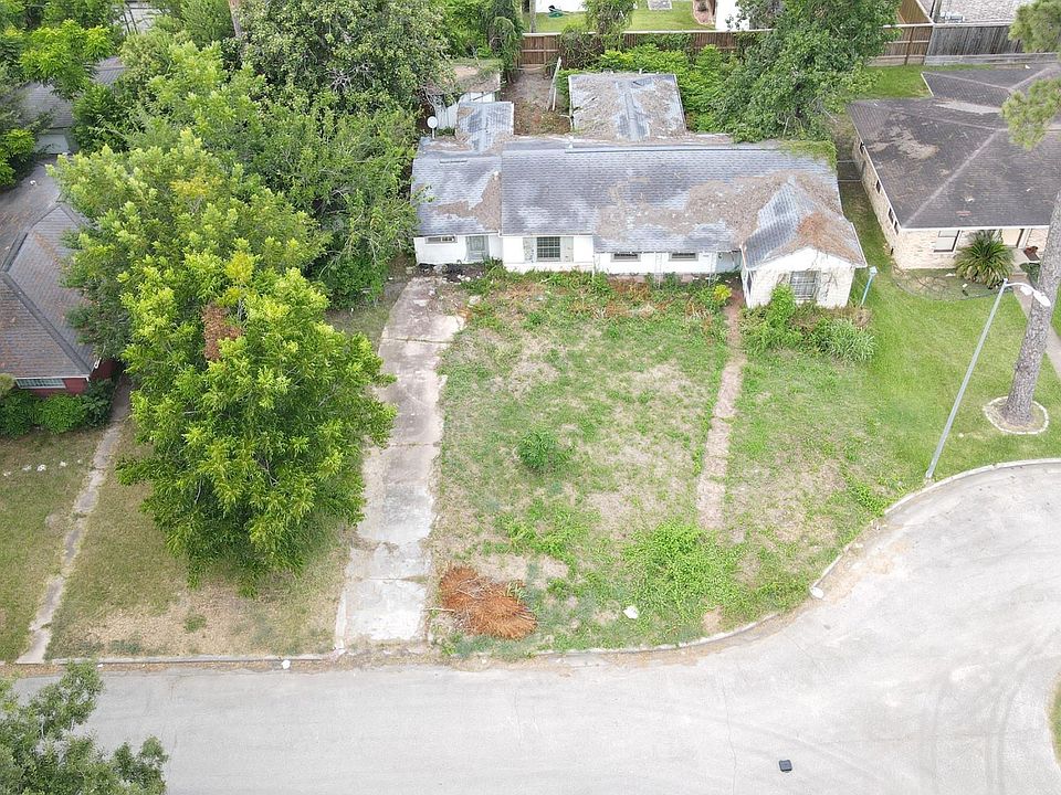 1st image of 4409 Fernwood Dr