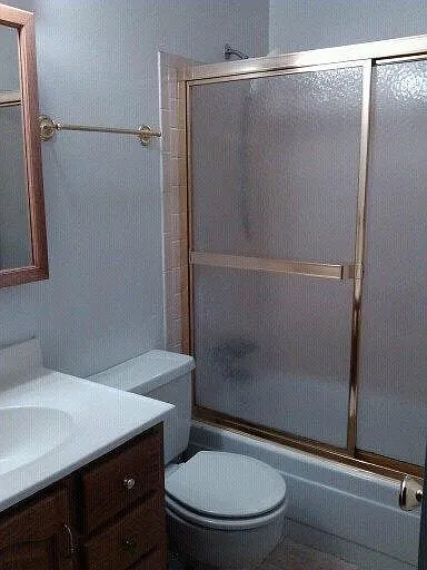 Master Bath (shared)