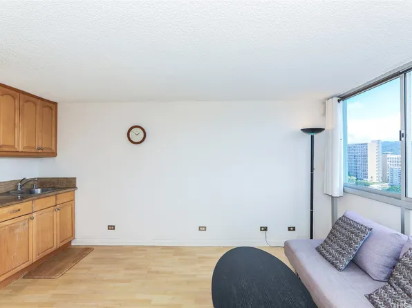 2211 Ala Wai Blvd APT 1806, Honolulu, HI 96815
