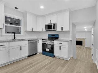 2 Edith Key St, Hampton, VA 23666