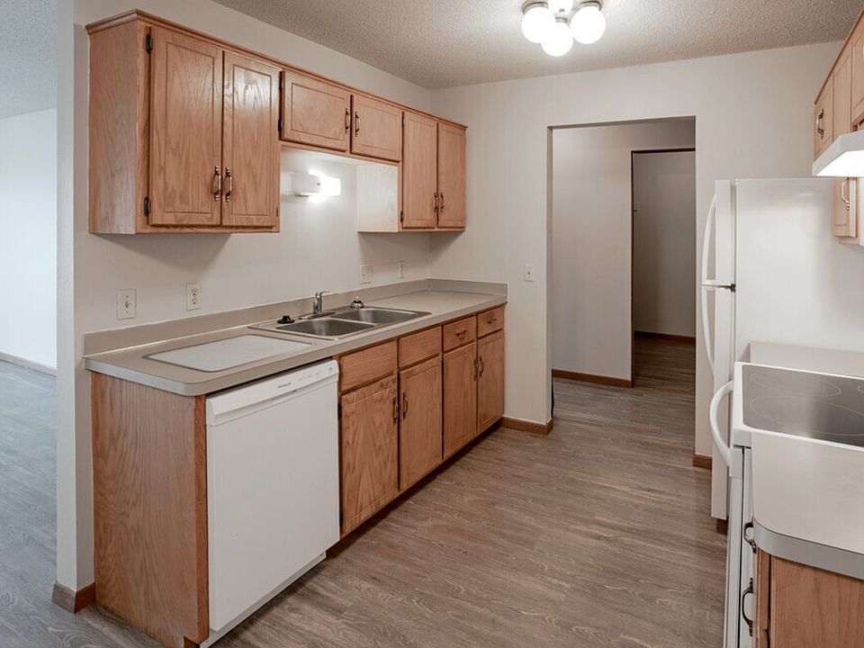 River Ridge Apartments 637 E River Rd Anoka MN Zillow