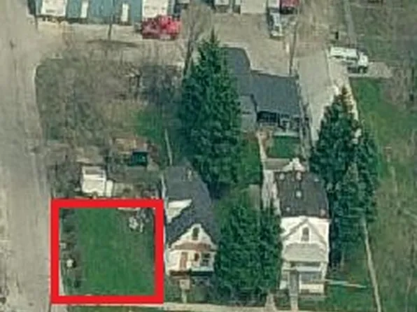 26 E 35th St, Steger, IL 60475