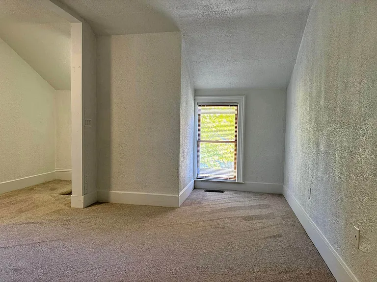 502 W Michigan Ave — Photo 8