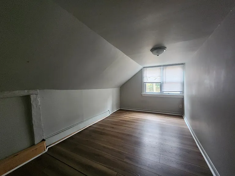 300 W Elm St #300 — Photo 19