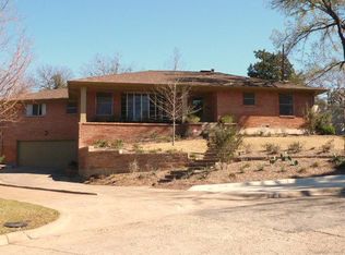 1691 Nob Hill Pl, Dallas, TX 75208