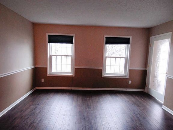 4th image of 4893 Ezra Ct