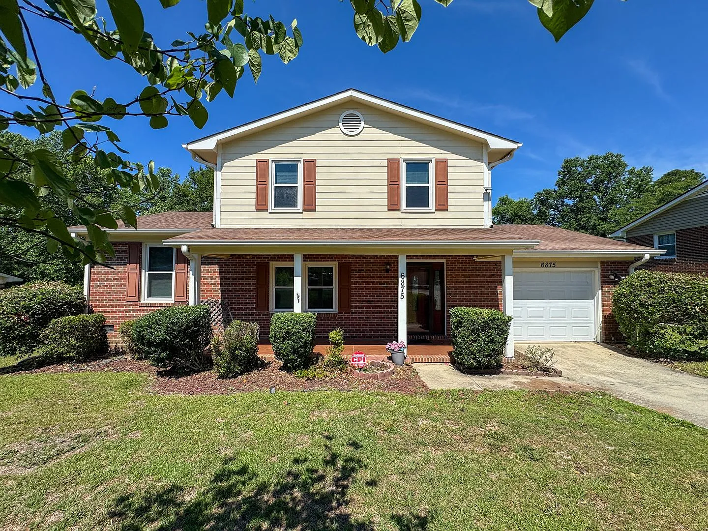 Charming 3 Bed 2.5 Bath Fayetteville Home — Photo 1