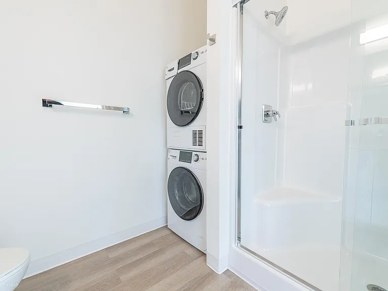 8770 N Willamette Blvd — Photo 12