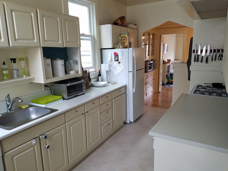 2nd image of 3745 24th St APT 4