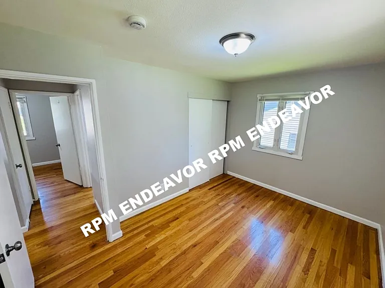 10052 Lilac Ave — Photo 11