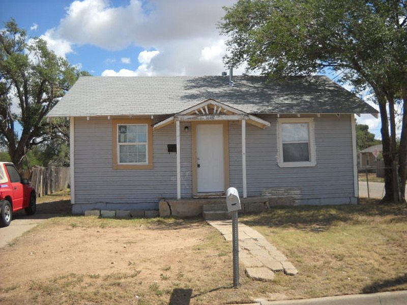 1st image of 200 N Louisiana St