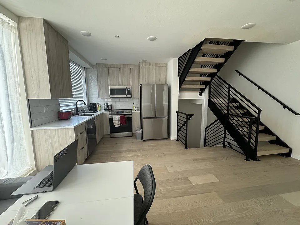 2029 Yale Ave E #C