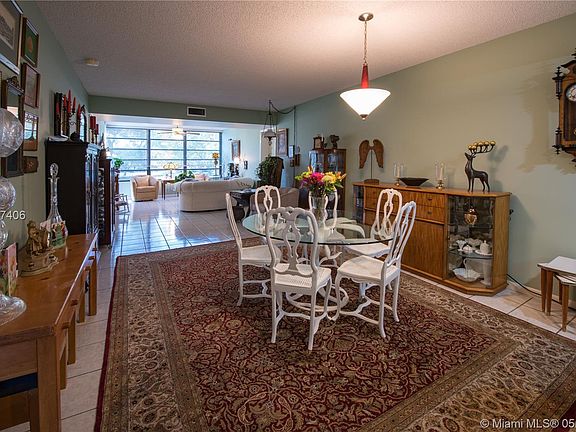 2nd image of 1719 Whitehall Dr APT 201