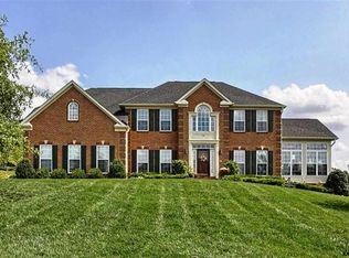 71 Fawn Hill Rd, Hanover, PA 17331