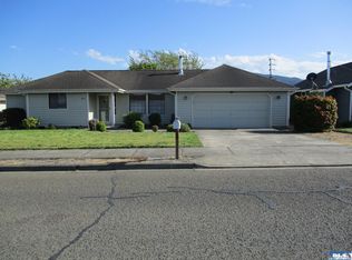 811 E Spruce St, Sequim, WA 98382