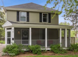 414 S Van Buren St, Batavia, IL 60510