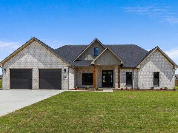 51 Cotton Way Dr, Muscle Shoals, AL 35661