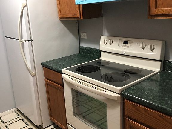 3rd image of 6147 Knoll Wood Ct APT 102