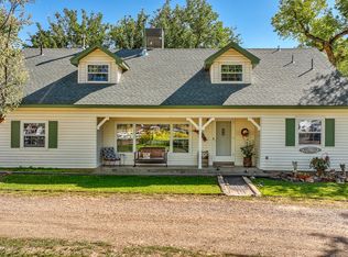 896 Blythe Rd, Los Lunas, NM 87031