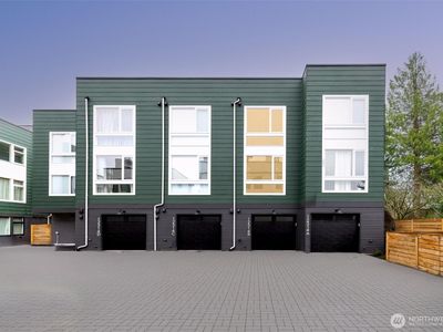 12314 14th Avenue NE #B, Seattle, WA, 98125