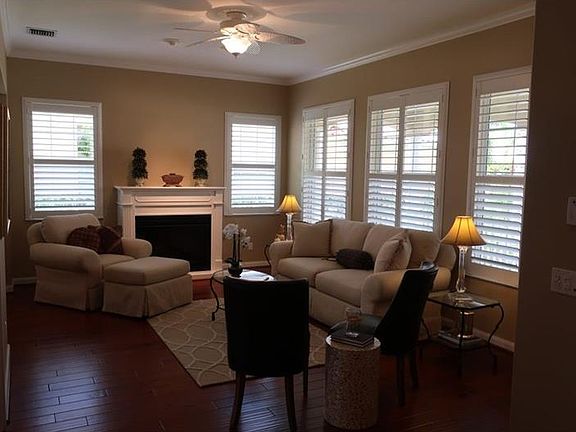 2nd image of 5941 Mariposa Ln