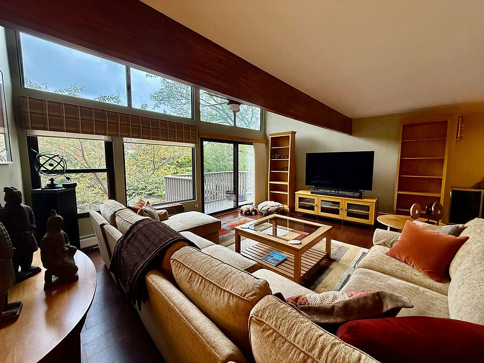 Bookshelves & 65" 4k TV with surround sound