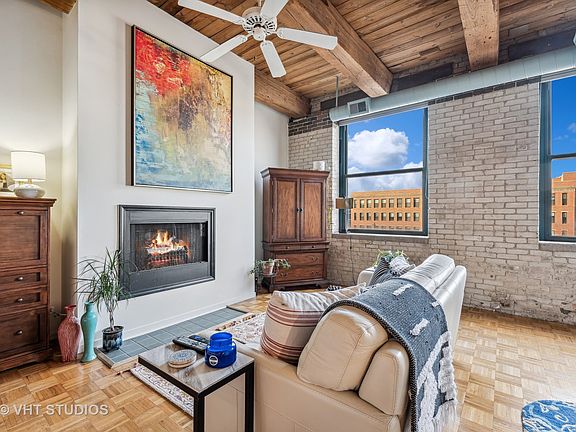 3rd image of 4745 N Ravenswood Ave APT 303