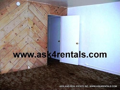 2nd image of 1418 E Woodward Ave