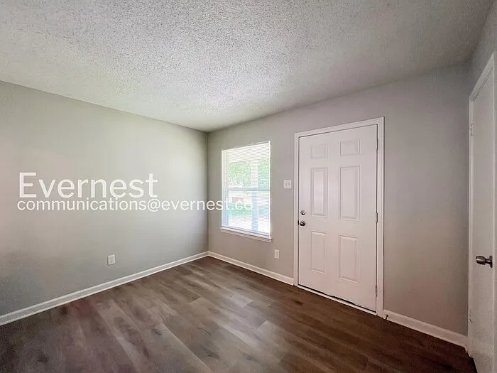 5099 Corkwood Dr — Photo 7