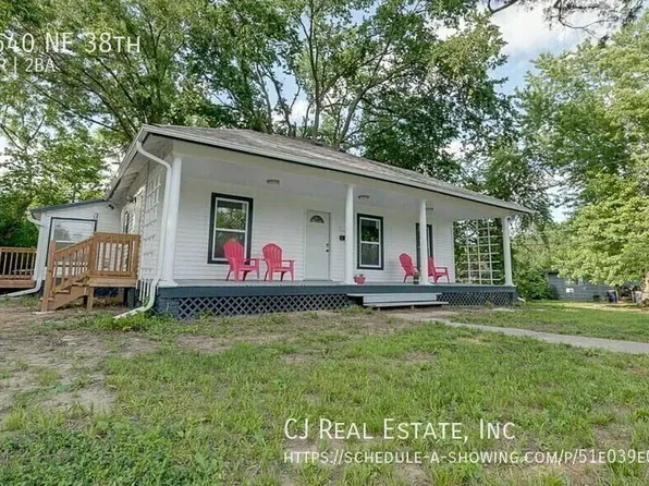 4540 NE 38th St, Kansas City, MO 64117