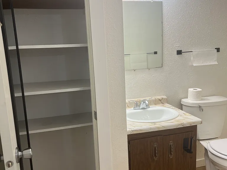 503 Ash St #7 — Photo 7