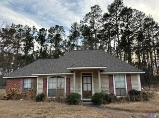 26741 Oliver Wheat Rd, Livingston, LA 70754