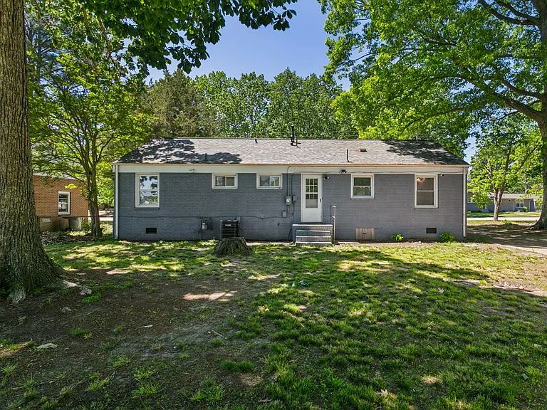 314 Martha Lee Dr — Photo 29