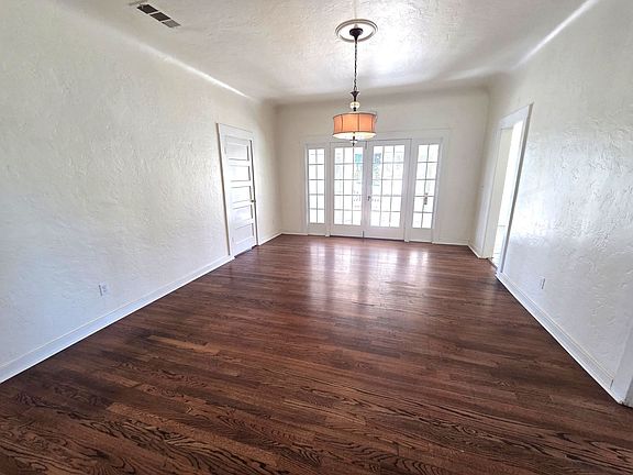 4th image of 16811 Avenue 288