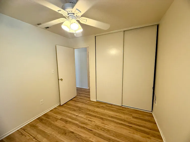 4901 Hillridge Way — Photo 13