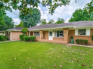 100 Irwin Rd, West Columbia, TX 77486